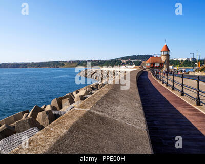 Küstenwache Station in die geldscheine Marine Drive Scarborough North Yorkshire England Stockfoto