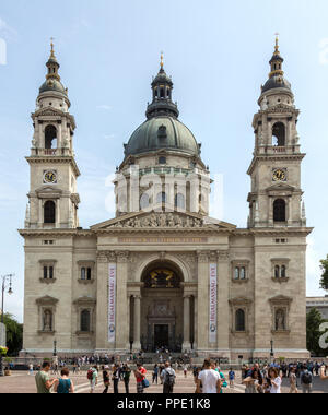 Die St.-Stephans-Basilika, eine klassizistische Römisch-katholische Basilika in Budapest, Ungarn. Es ist zu Ehren des Stephanus, der erste König von Ungarn (975 benannt Stockfoto
