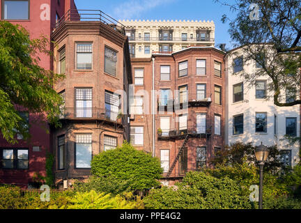 Brooklyn Heights Häuser bei Sonnenuntergang, New York, USA. Stockfoto