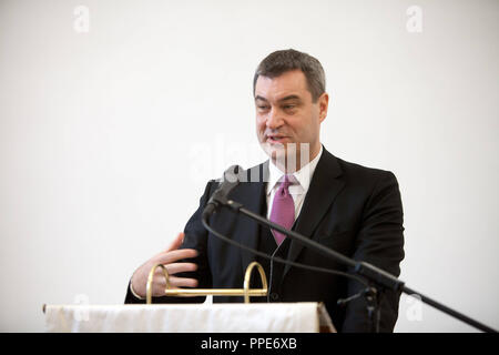Der bayerische Finanzminister Markus Soeder (CSU) spricht bei der Eröffnung des neuen Bronze Hallen in der Residenz München. Stockfoto