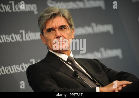 Joe Kaeser, CEO der Siemens AG, auf dem Wirtschaftsgipfel der Sueddeutschen Zeitung im Hotel Adlon in Berlin. Stockfoto