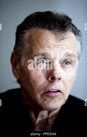 Mariss Jansons, Dirigent des BR Symphony Orchestra. Das Foto wurde aufgenommen, als er das Goldene Buch der Stadt Germering unterzeichnet. Stockfoto