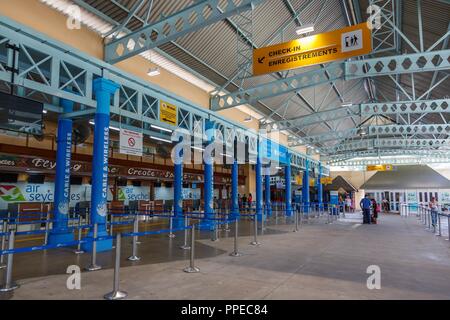 Mahe, Seychellen - November 25, 2017: Check-in am internationalen Flughafen der Seychellen (SEZ) in den Seychellen. | Verwendung weltweit Stockfoto