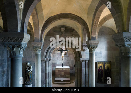 Christus am Kreuz in die kaiserliche Kapelle (kaiserkapelle) in Nürnberg. Stockfoto