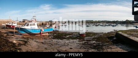 Rund um die Scilly-Inseln - Panoramablick auf den Hafen von Hugh Town, St Mary's Stockfoto