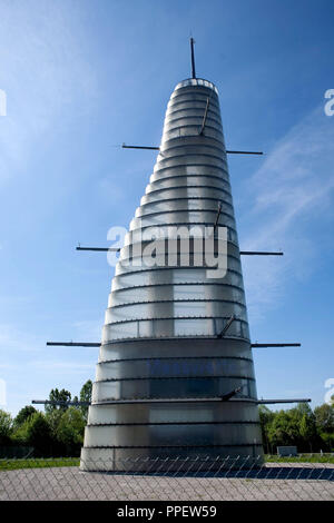 Meteorologische Turm auf dem Campus der Technischen Universität München (TUM) in Garching. Stockfoto