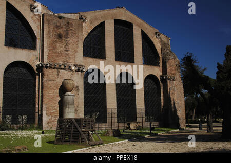 Italien. Rom. Thermen des Diokletian. Gebaut von 298-306. Von außen. Römische Nationalmuseum. Italien. Stockfoto