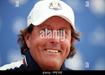 Das Team USA Phil Mickelson während der Vorschau Tag zwei der Ryder Cup bei Le Golf National, Saint-Quentin-en-Yvelines, Paris. Stockfoto