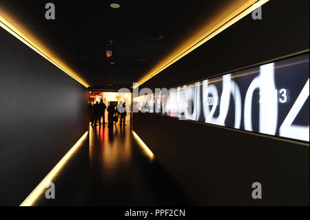 Korridor an der FC Bayern Muenchen Museum, Allianz Arena, München, Deutschland Stockfoto