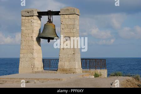 In der Ukraine. Chersonesus Taurica. 6. Jahrhundert v. Chr.. Griechische Kolonie später besetzten die Römer und Byzantiner. Die Glocke von chersonesos. 1778. Sewastopol. Stockfoto