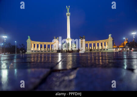 Budapest an einem regnerischen Wintertag Stockfoto