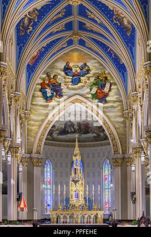 Basilika des Heiligen Herzens auf dem Campus der Universität von Notre Dame in South Bend, Indiana Stockfoto