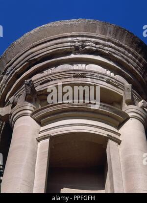 Las MEJORES DE LA FACHADA DEL TEMPLO ED-DEIR O MONASTERIO - SIGLO III AC. Lage: TEMPLO EL DEIR. PETRA. Stockfoto