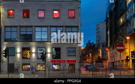 Tom Hall's Tavern, The Strand, Liverpool, Brunswick St neben, dem Bentley Night Club, oben. Bild im September 2018 übernommen. Stockfoto