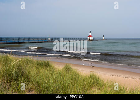 St. Joseph North Pier äußeren Leuchtturm Lake Michigan Stockfoto