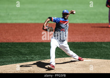 Giovanni Soto. . Acciones, durante el Partido de Beisbol entre Criollos de Caguas Puerto Rico contra las Águilas Cibaeñas de Republica Dominicana, Stockfoto