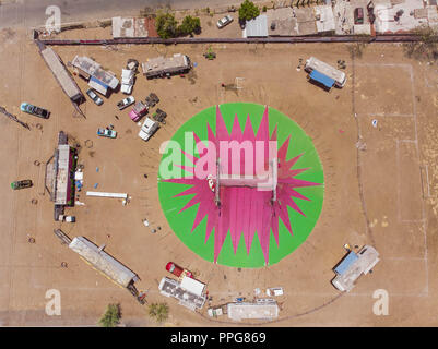 Vista aérea de La Carpa de Circo Atayde, en Los Campos de futbol Lanix de Hermosillo, Sonora, Mexiko. Foto: (NortePhoto/LuisGutierrez) ... Schlüssel Stockfoto