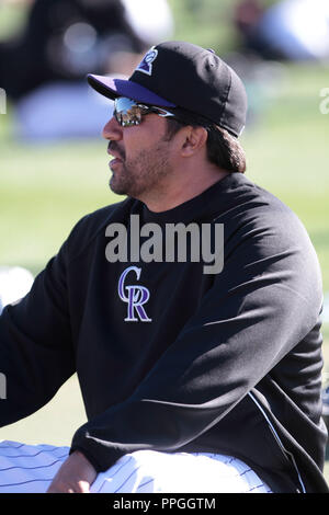 Mexikanische Reisebusse Vinicio Castilla von Colorado Rockies im Frühjahr Trainieren 2013 in Sports Complex Salt River Felder an der Talking Stick in Arizona. Stockfoto