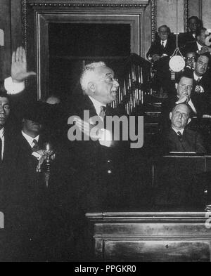 DISCURSO DE APERTURA DE LAS CORTES DE LA II REPUBLICA POR Niceto Alcalá Zamora, 14 de Julio DE 1931. Stockfoto