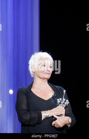 San Sebastian, Spanien. 25. September, 2018. Judi Dench erhält die Donostia Award während der 66Th San Sebastian Film Festival in Victoria Eugenia Theater in San Sebastian, Spanien am 25. September 2018. Credit: Jimmy Olsen/MediaPunch *** KEINE SPANIEN *** Credit: MediaPunch Inc/Alamy leben Nachrichten Stockfoto