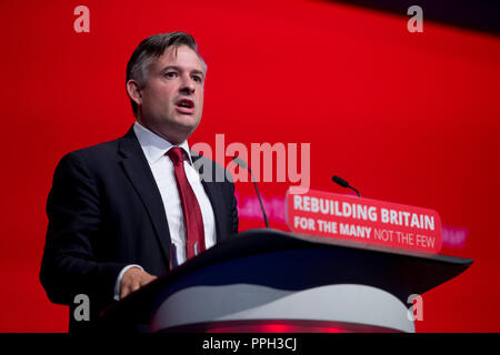 Liverpool, Großbritannien. 26. September 2018. Jon Ashworth, Schatten Staatssekretär für Gesundheit und Soziales und Arbeit MP für Leicester Süden spricht auf Konferenz der Labour Party in Liverpool. © Russell Hart/Alamy Leben Nachrichten. Stockfoto