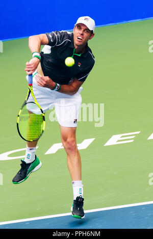 Chengdu, China. 26 Sep, 2018. SAM ABFRAGE der Vereinigten Staaten in Aktion gegen Guido Pella Argentiniens während ihres Gleichen an die 2018 ATP Chengdu Öffnen in Chengdu, Provinz Sichuan im Südwesten Chinas. Abfrage gewann 7:6, 6:1. Credit: SIPA Asien/ZUMA Draht/Alamy leben Nachrichten Stockfoto