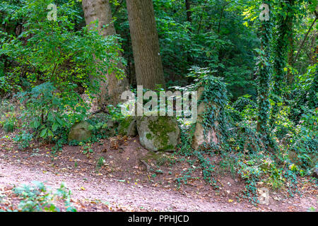 Deko Steine im puricelli Parc Bad Kreuznach, Rheinland-Pfalz, Deutschland Stockfoto