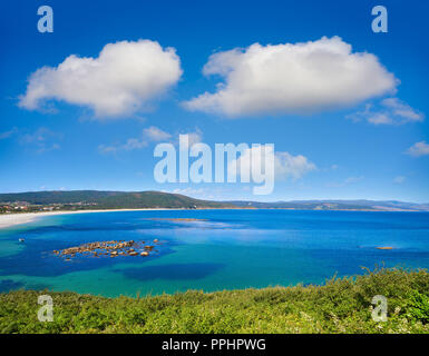 Luftaufnahme von Finisterre langosteira Strand in Galicien Spanien Stockfoto