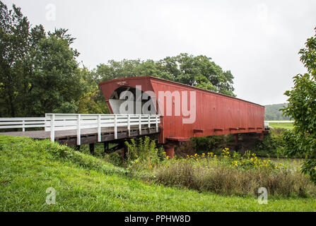 Die Ikonischen Hogback Covered Bridge, Winterset, Madison County, Iowa, USA Stockfoto