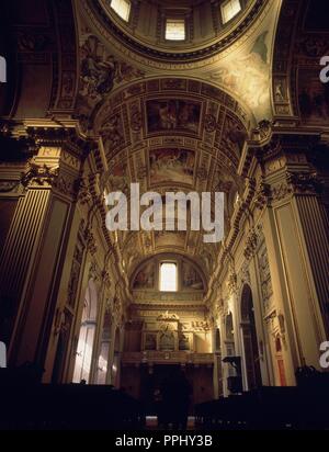 Innenraum - NAVE PRINCIPAL CON TORQUEMADA DECORADA CON Fresken. Autor: Carlo Maderno. Lage: Iglesia de San Andrea VALLE. Rom. ITALIA. Stockfoto