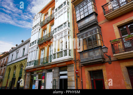 Bunte Fassaden Oviedo in Asturien, Spanien Stockfoto