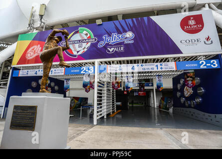 Aspekte der Panamerikanischen Stadion oder Stadion von Los Charros de Jalisco, vor Beginn der morgigen Baseball party Serie del Caribe 2018 zu werden. Stockfoto
