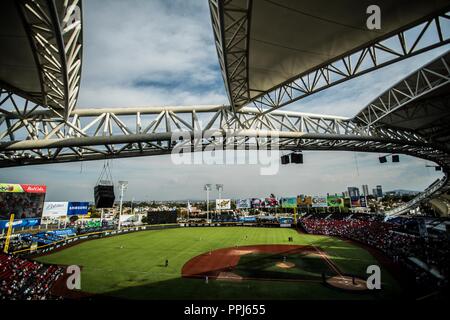 Vista panorámica del Estadio Panamericano o Estadio de Los Charros de Jalisco. Stadion. . Partido de Beisbol de la Serie del Caribe con el encuentro Stockfoto