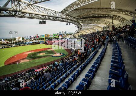 Vista panorámica del Estadio Panamericano o Estadio de Los Charros de Jalisco. Stadion. . Partido de Beisbol de la Serie del Caribe con el encuentro Stockfoto