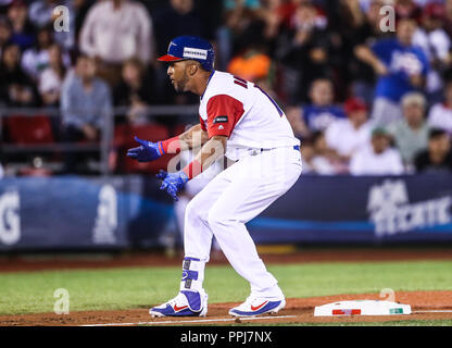 Eddie Rosario de Puerto Rico, Feier hacia El Dogout al llegar a la Tercera base de la segunda Entrada, durante el Partido entre Puerto Rico contra V Stockfoto