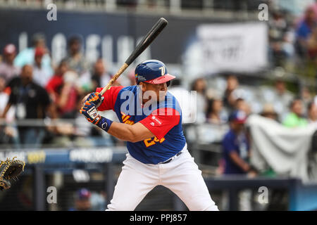 Miguel Cabrera de Venezuela da de Hit en el sexto Inning, durante el Partido entre Italia vs Venezuela, World Baseball Classic en Estadio Charros de J Stockfoto