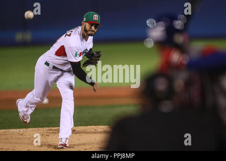 Miguel Gonzalez ¨ El Mariachi ¨ Krug inicial por Mexiko hace lanzamientos en el Primer Inning, durante el Partido entre Mexiko vs Puerto Rico, Welt Stockfoto