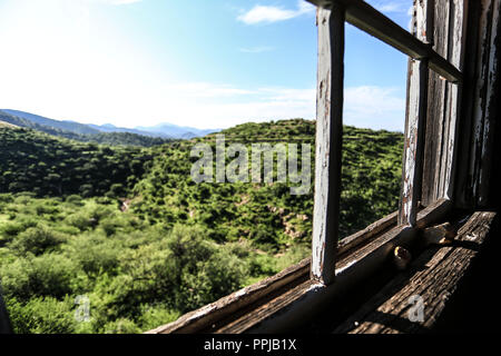 Pilares Dorf Nacozari, Sonora, Mexiko. verlassene Minenstadt, Ghost Town, Dorf allein. (Foto: LuisGutierrez) pueblo Pilares de Nacozari SON Stockfoto