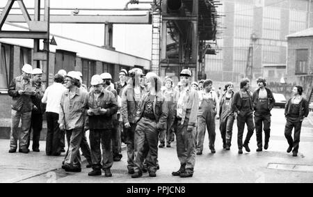 Warnstreik der IG Metall Mitbestimmung bei Thyssen in Oberhausen am 30.07.1980. . | Verwendung weltweit Stockfoto