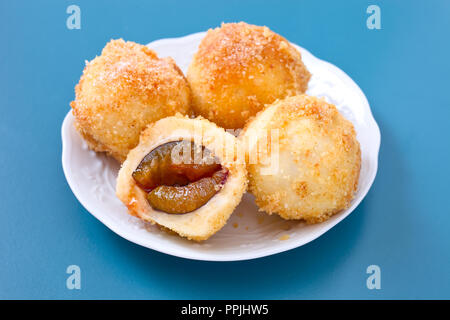 Hausgemachte pflaume Knödel Stockfoto