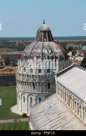 Italien. Pisa. Blick auf den Dom und Baptisterium. 11. bis 12. Jahrhundert. Region Toskana. Stockfoto