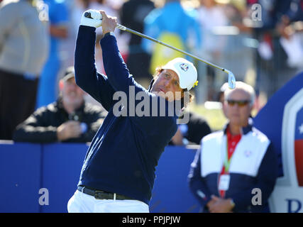 Die USA Phil Mickelson während der Vorschau Tag drei der Ryder Cup bei Le Golf National, Saint-Quentin-en-Yvelines, Paris. Stockfoto