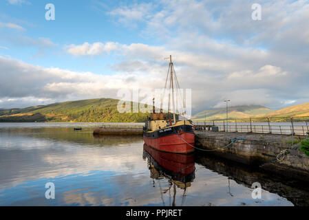 Der entscheidende Funke in der Hafen von Inverary, Argyll, Schottland Stockfoto