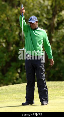 Allstar Golf, Celtic Manor, Newport, 2005. Footballer und Pandit Ian Wright. Stockfoto