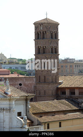 Basilika Santa Francesca im Forum Romanum. Stockfoto