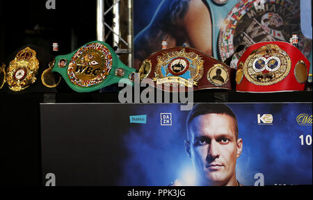 Die WBA, WBC, WBO und IBF World Cruiserweight Titel, die von Oleksandr Usyk gegen Tony Bellew während der oleksandr Usyk und Tony verteidigt werden. Stockfoto