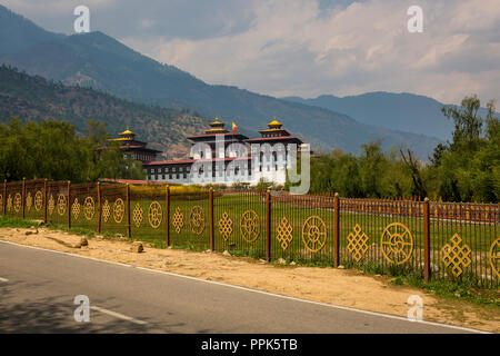 Blick auf den Palast des Königs in Thimpu, der Hauptstadt der Himalaja Königreich Bhutan Stockfoto