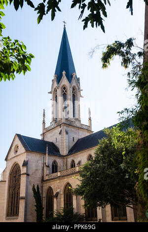 Glockenturm von St. Georges Kirche in der Altstadt von Lyon Stockfoto