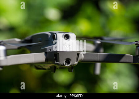 Ansicht der Rückseite des Mavic2 pro Schweben auf Luft Stockfoto