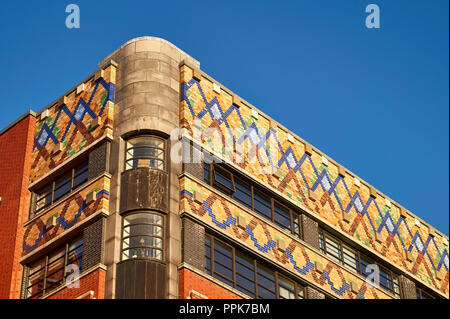 Fragment einer Fassade des Templeton Gebäude in Glasgow, Haus zu einem beliebten West Restaurant und Brauerei. Stockfoto